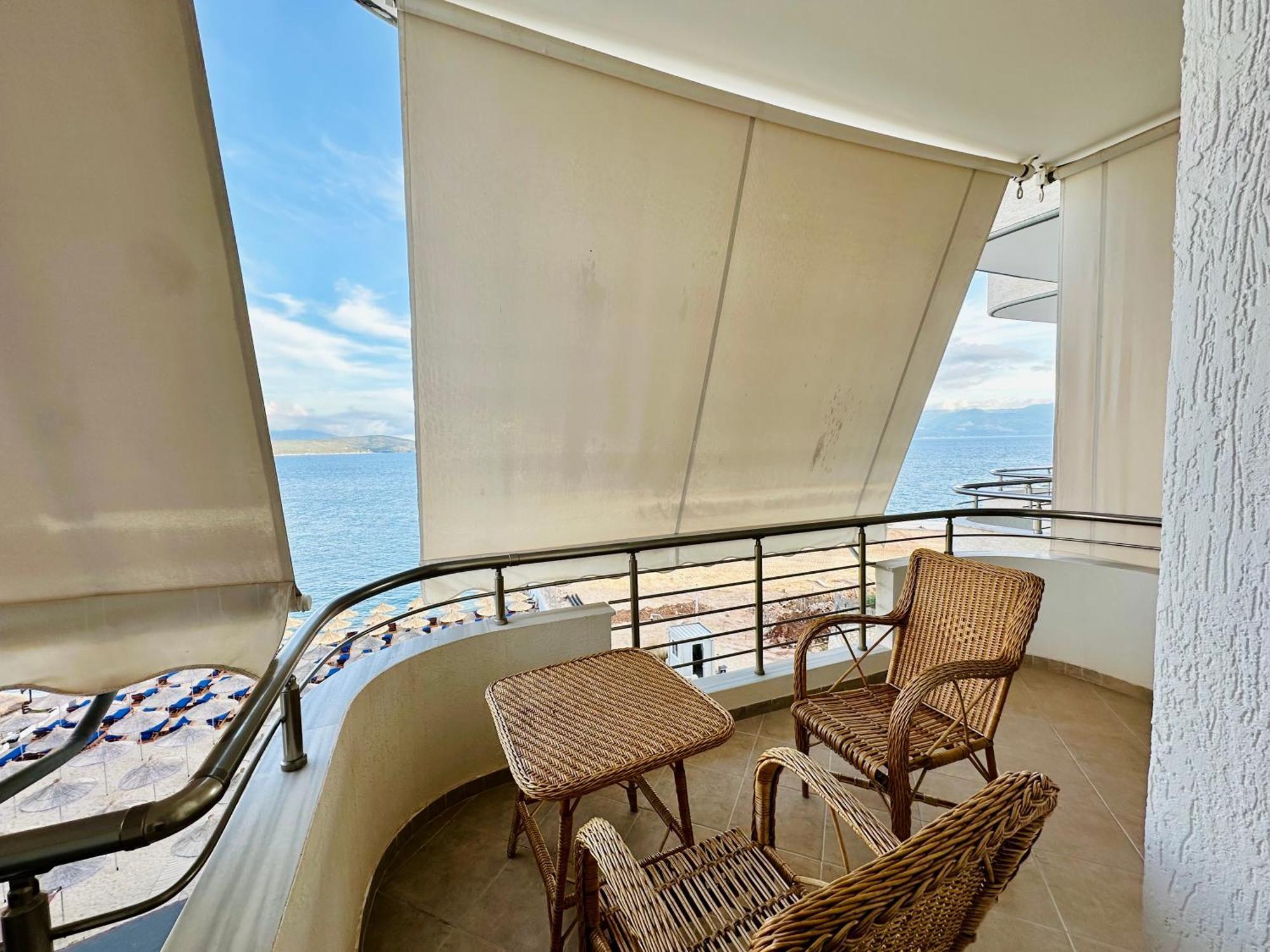 Aqua Apartments Seaview Sarande Exterior photo